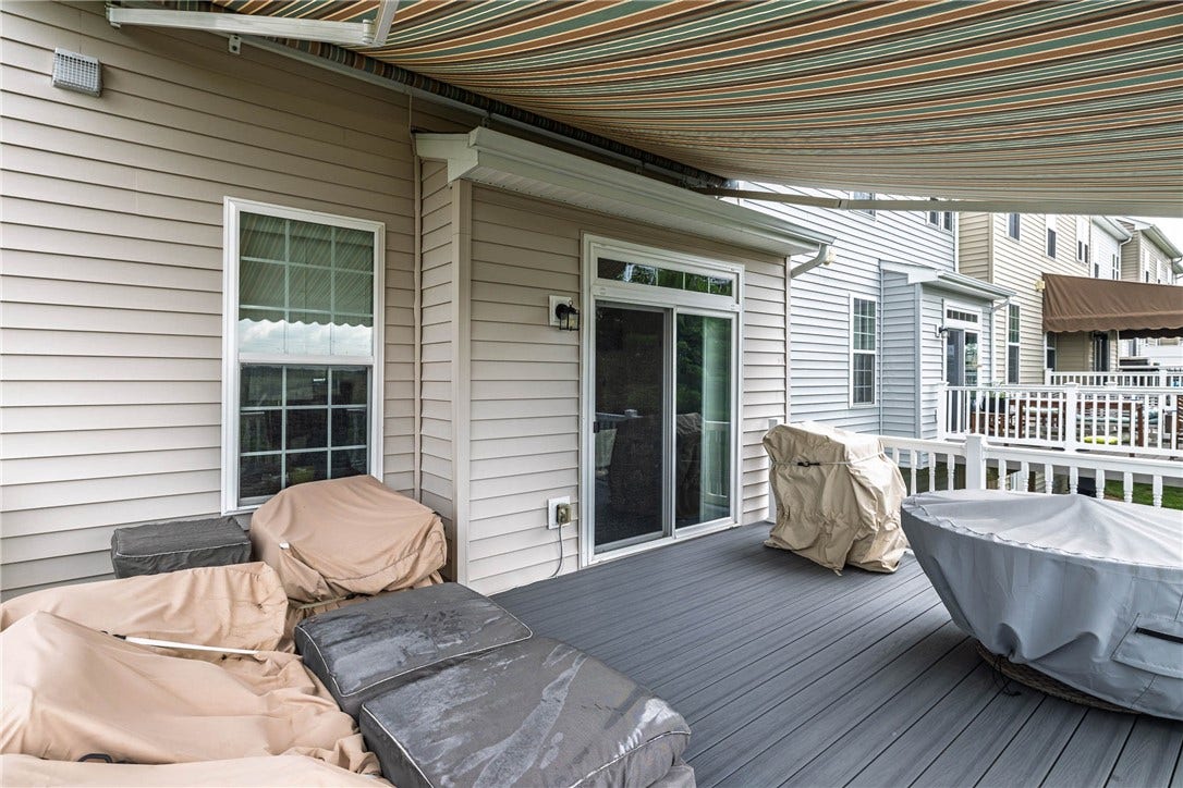 Maintenance free deck.