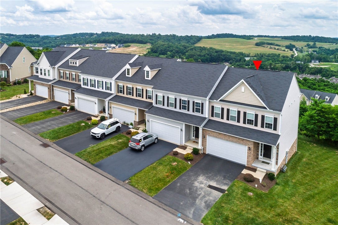 2194 Shawnee Dr, Washington, PA 15301