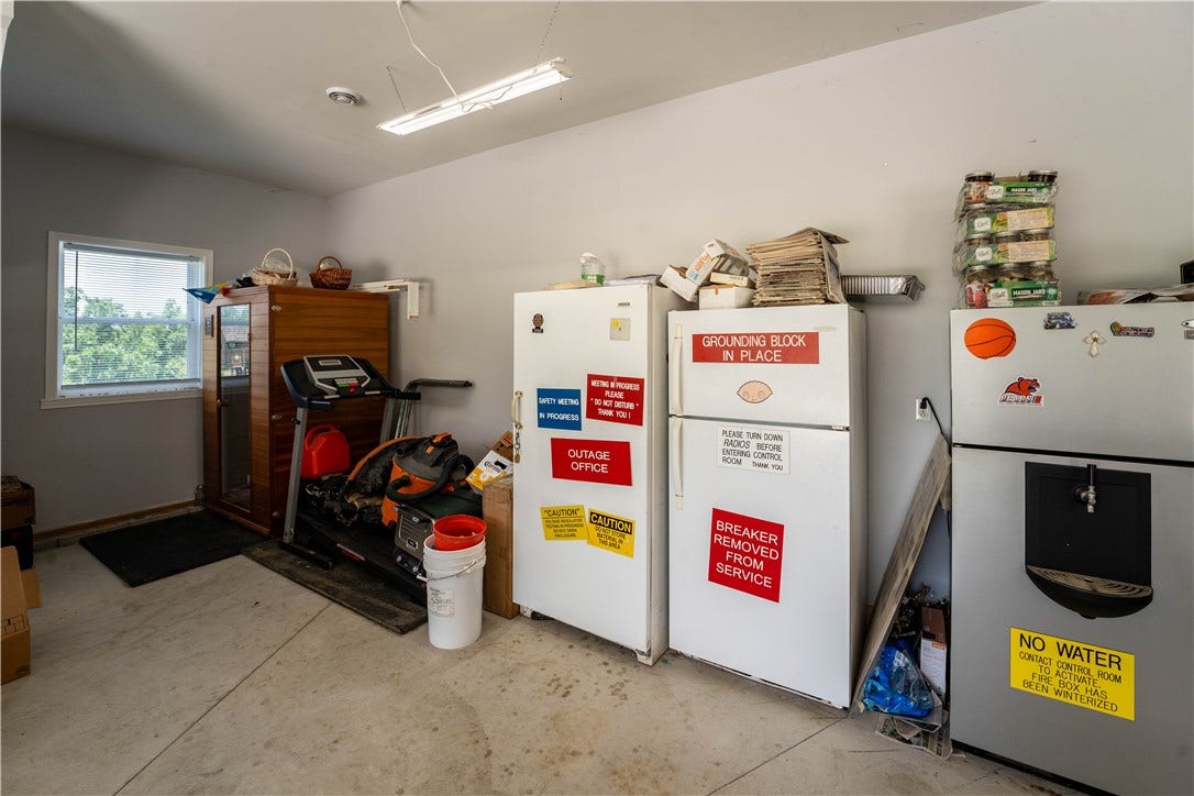 1147 N Gallatin Ave Ext, Uniontown, PA 15401
