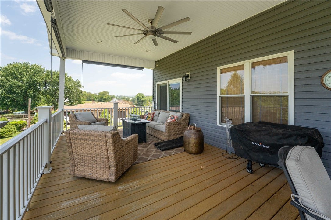 1147 N Gallatin Ave Ext, Uniontown, PA 15401
