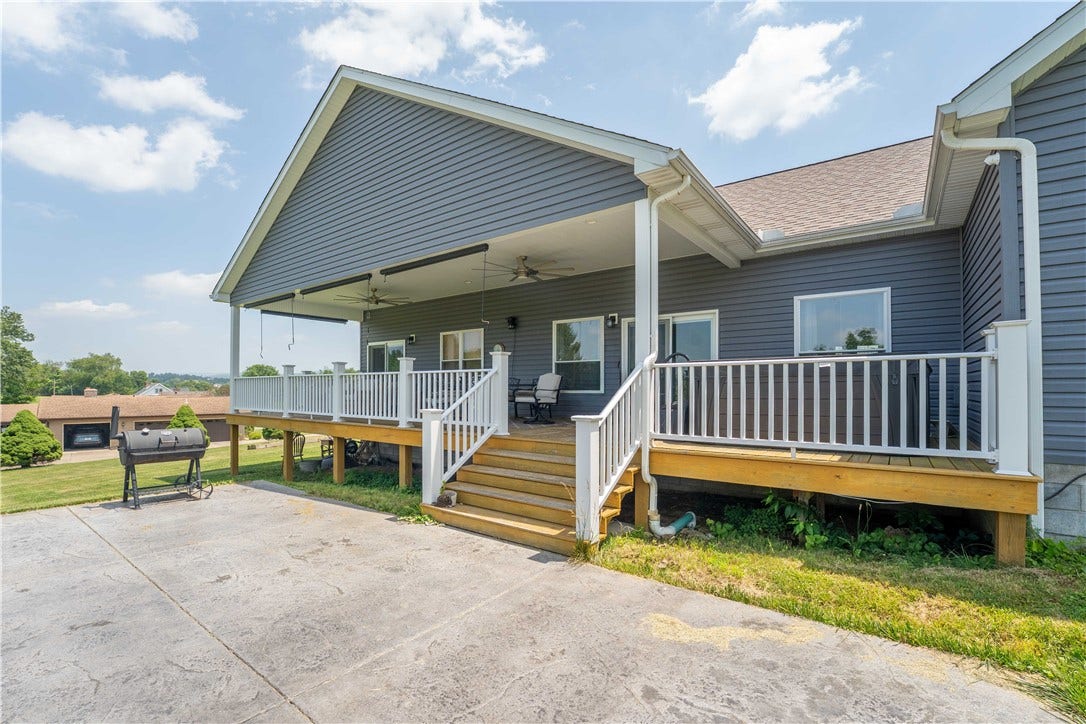 1147 N Gallatin Ave Ext, Uniontown, PA 15401