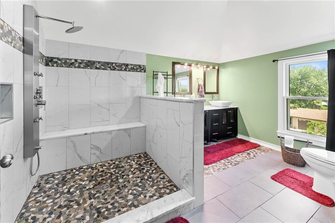 1147 N Gallatin Ave Ext, Uniontown, PA 15401