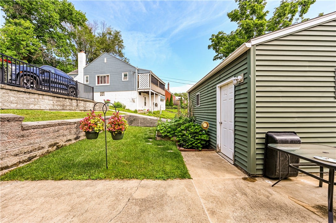 403 Hawthorne Avenue, Greensburg, PA 15601