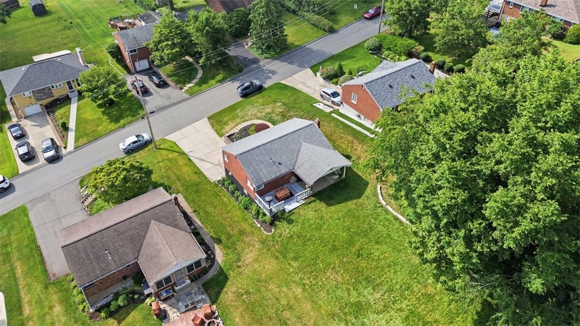 2228 Superior St., Bethel Park, PA 15102