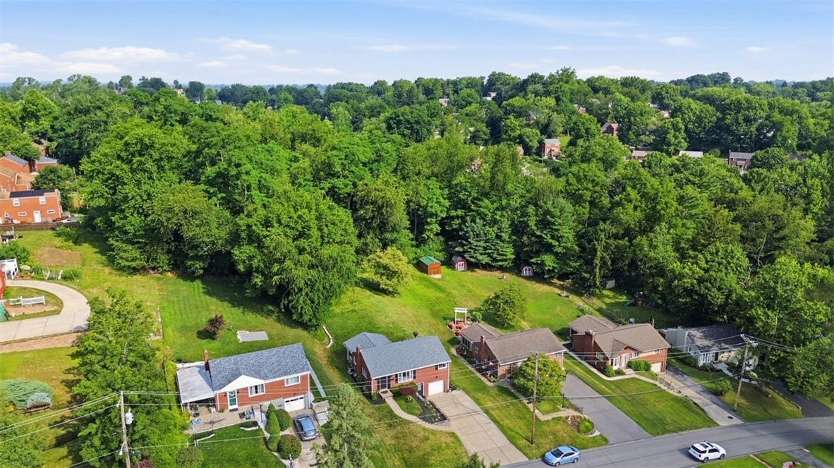 2228 Superior St., Bethel Park, PA 15102