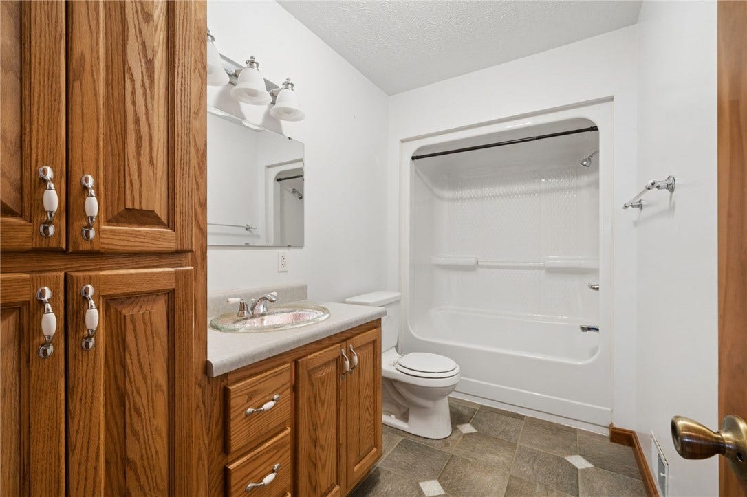 217-219 Pittsburgh Street, Scottdale, PA 15683