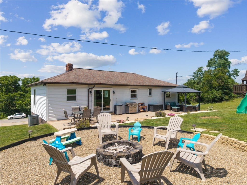 160 Brush Creek Rd, Mount Pleasant, PA 15666