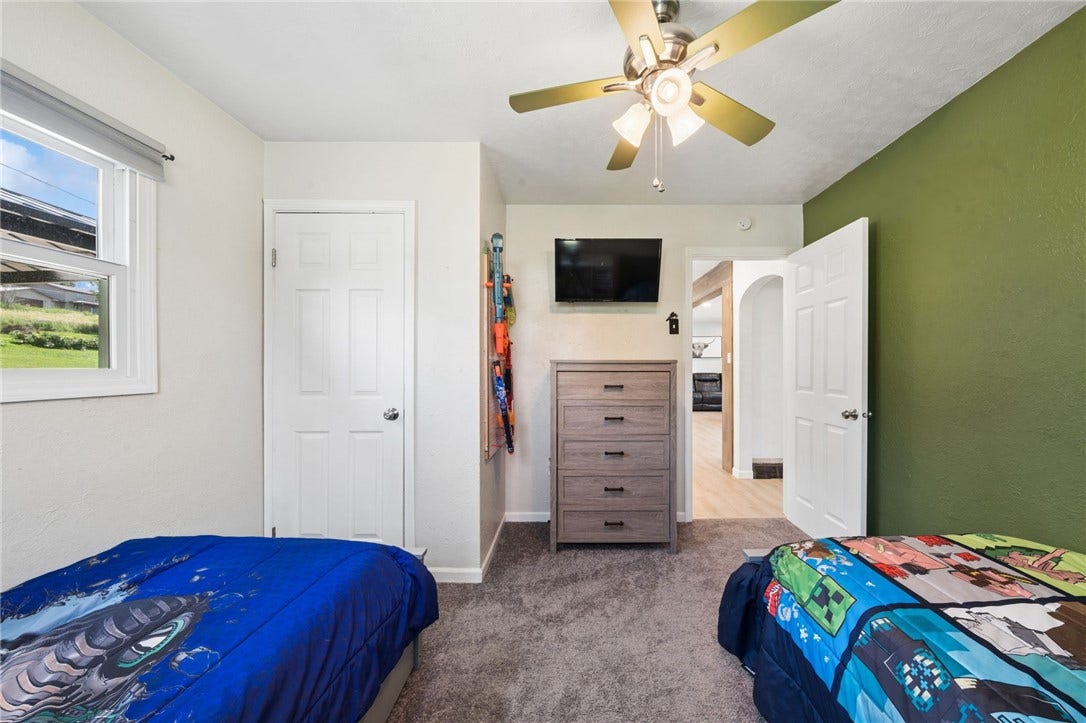 160 Brush Creek Rd, Mount Pleasant, PA 15666