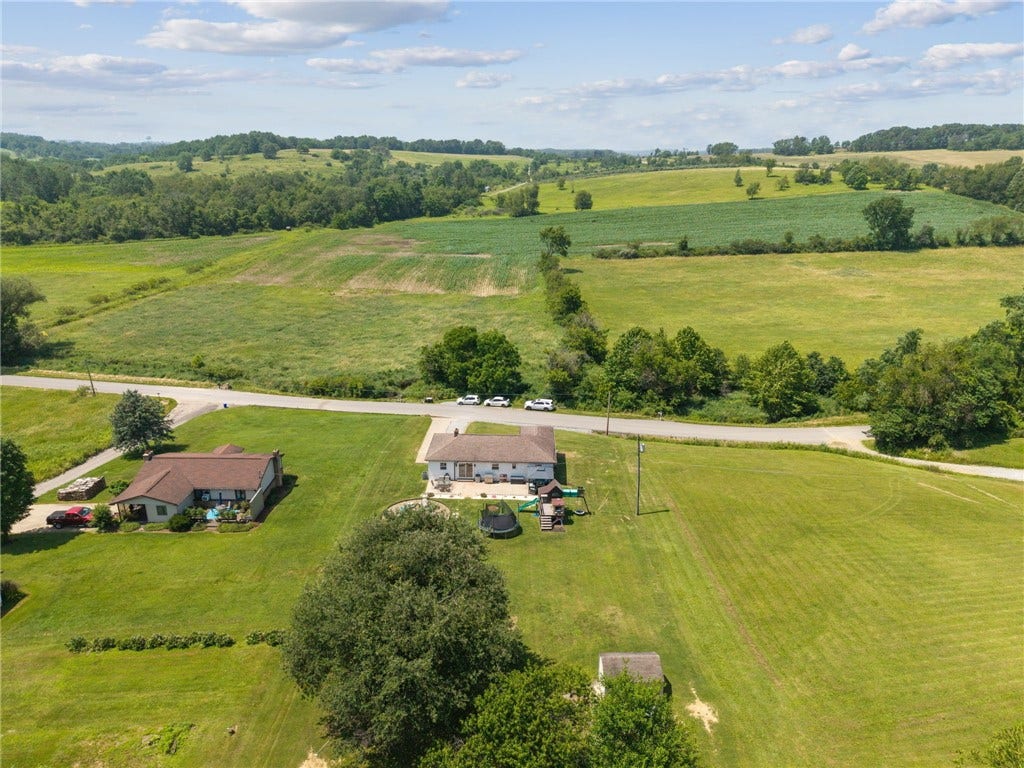 160 Brush Creek Rd, Mount Pleasant, PA 15666