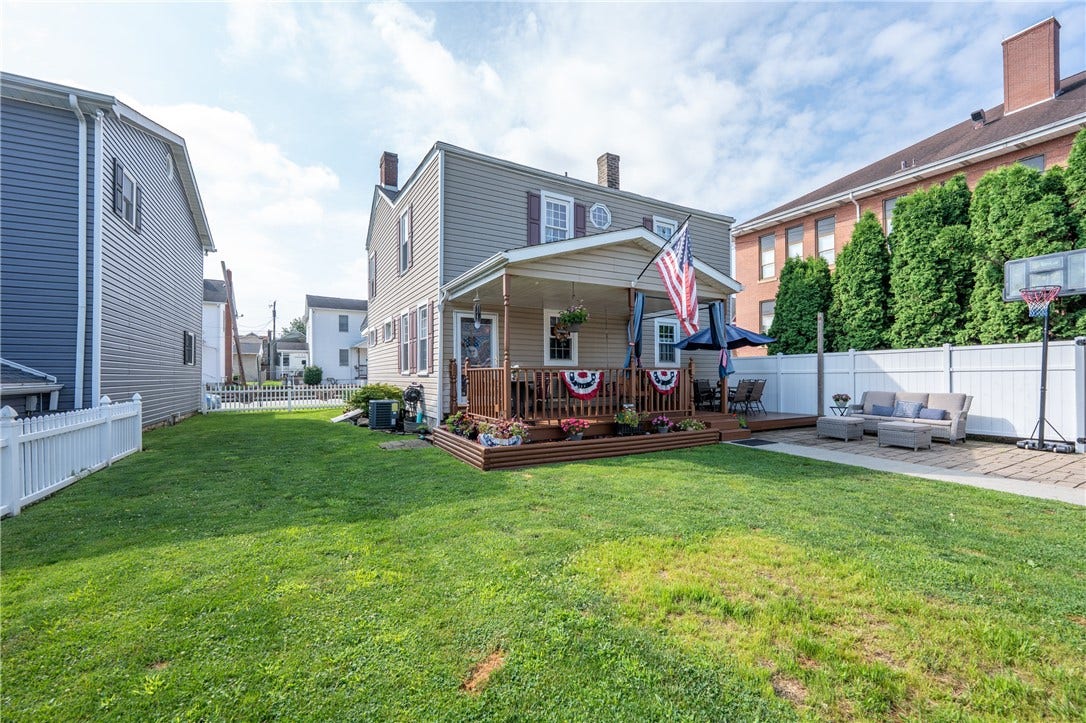 310 Washington St, Latrobe, PA 15650