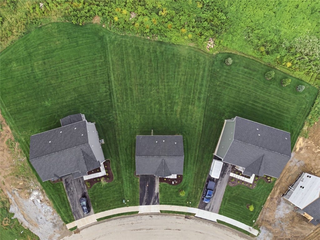 498 Gardenia Drive, Belle Vernon, PA 15012