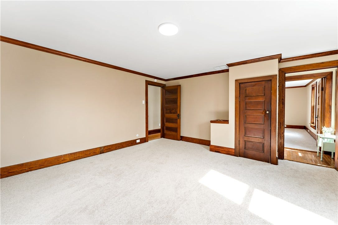 45 Redstone Ln, Washington, PA 15301