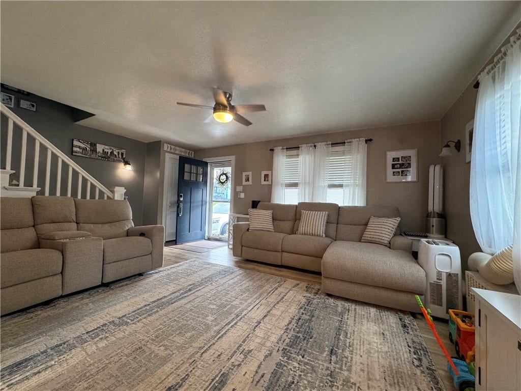 2119 Walnut Dr, Latrobe, PA 15650 2119 Walnut Dr, Latrobe, PA 15650
