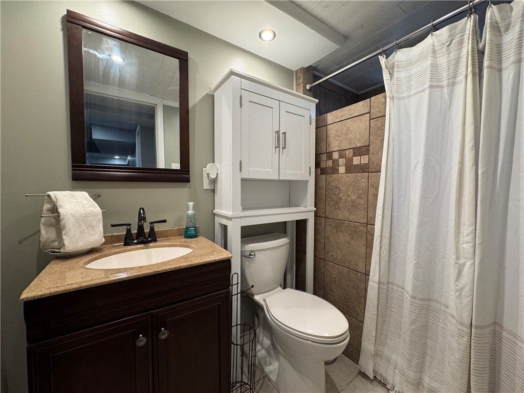 2119 Walnut Dr, Latrobe, PA 15650 2119 Walnut Dr, Latrobe, PA 15650