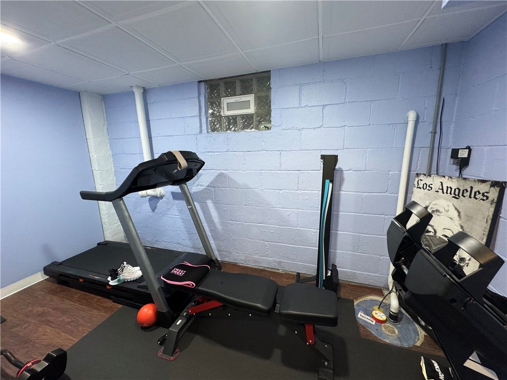 2119 Walnut Dr, Latrobe, PA 15650 2119 Walnut Dr, Latrobe, PA 15650
