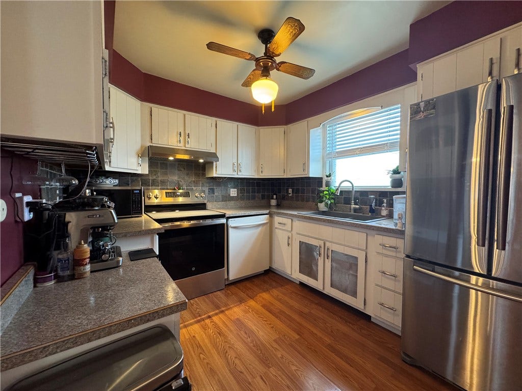 2119 Walnut Dr, Latrobe, PA 15650 2119 Walnut Dr, Latrobe, PA 15650