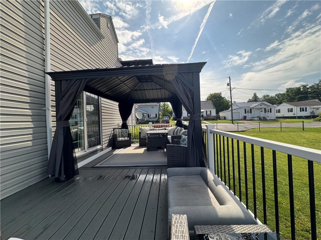 2119 Walnut Dr, Latrobe, PA 15650