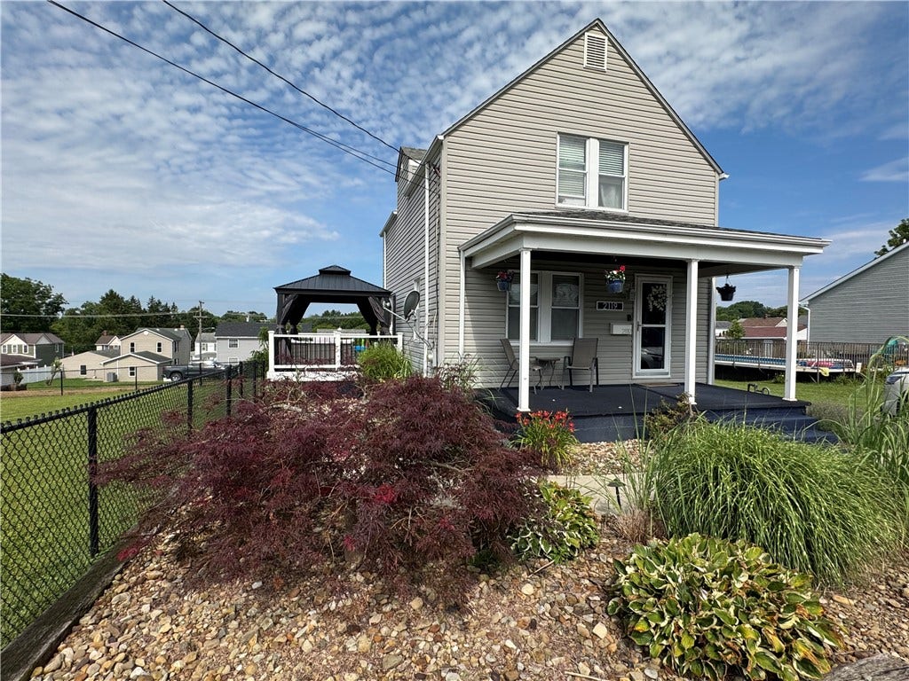 2119 Walnut Dr, Latrobe, PA 15650 2119 Walnut Dr, Latrobe, PA 15650