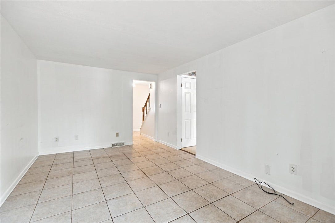 26 Mohawk, Greensburg, PA 15601