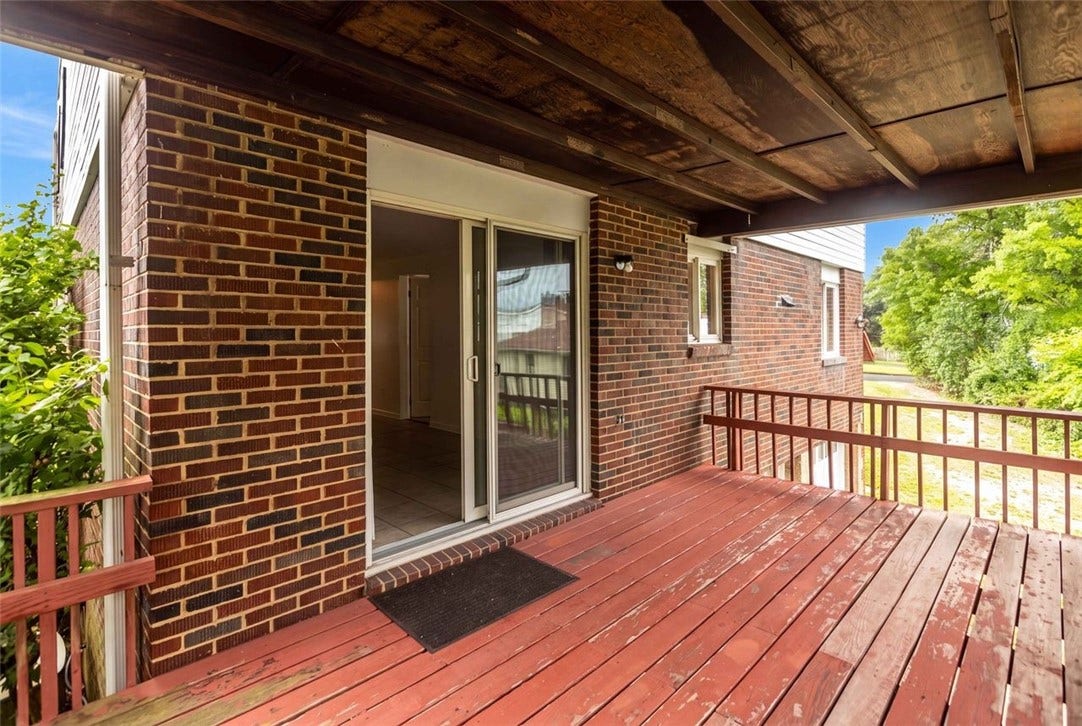 26 Mohawk, Greensburg, PA 15601