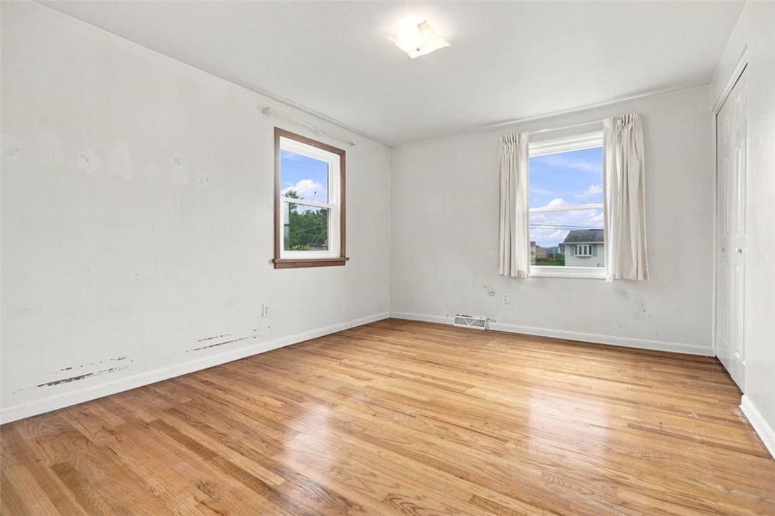26 Mohawk, Greensburg, PA 15601