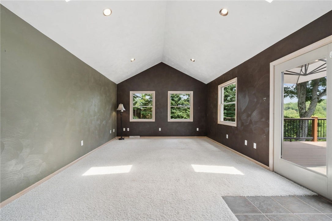 422 Primrose Drive, Greensburg, PA 15601