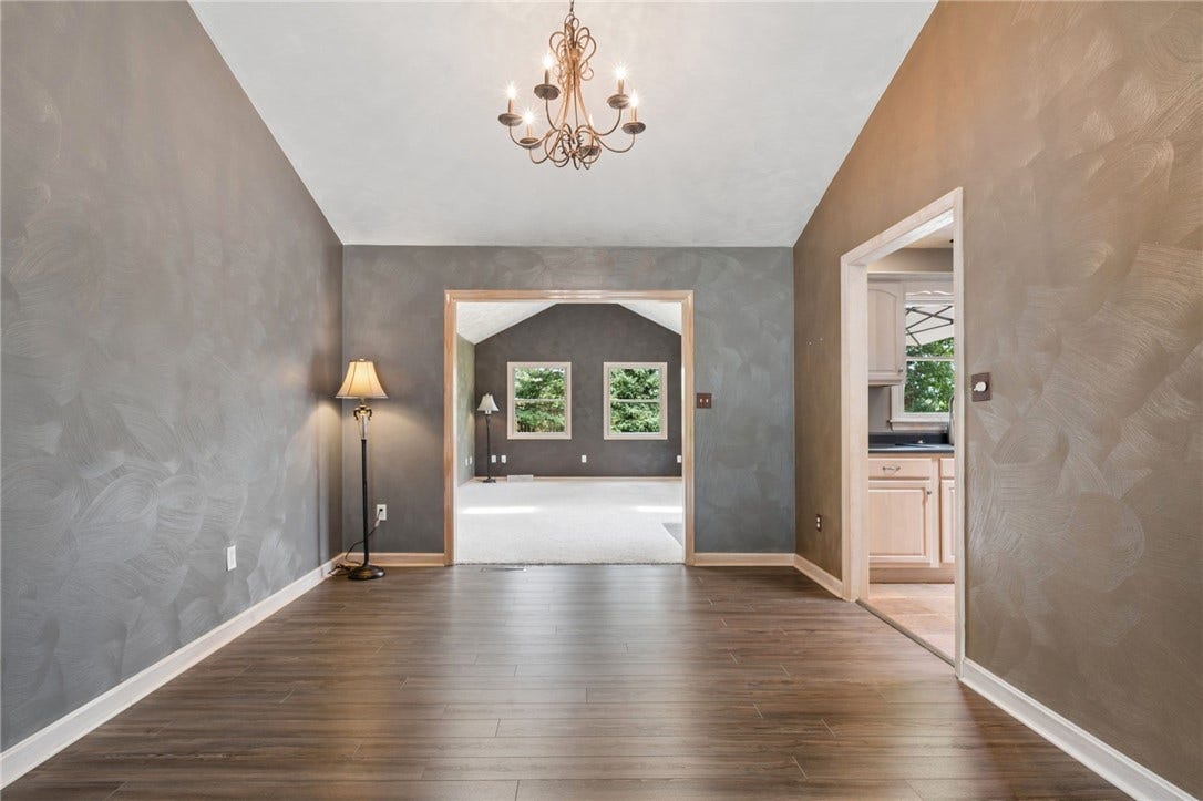 422 Primrose Drive, Greensburg, PA 15601