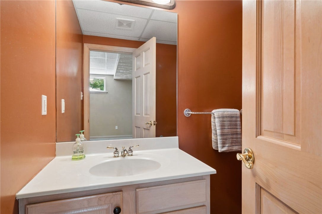 422 Primrose Drive, Greensburg, PA 15601