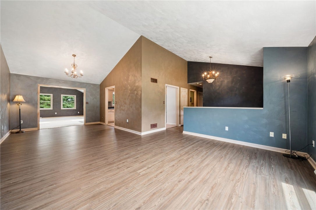 422 Primrose Drive, Greensburg, PA 15601