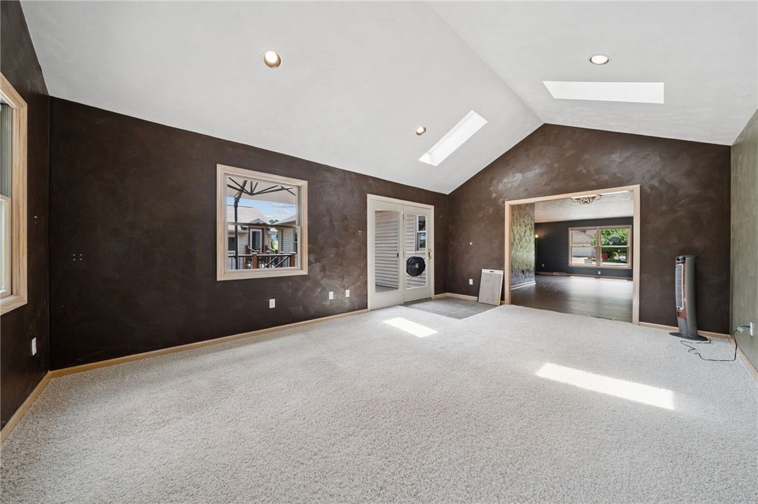 422 Primrose Drive, Greensburg, PA 15601