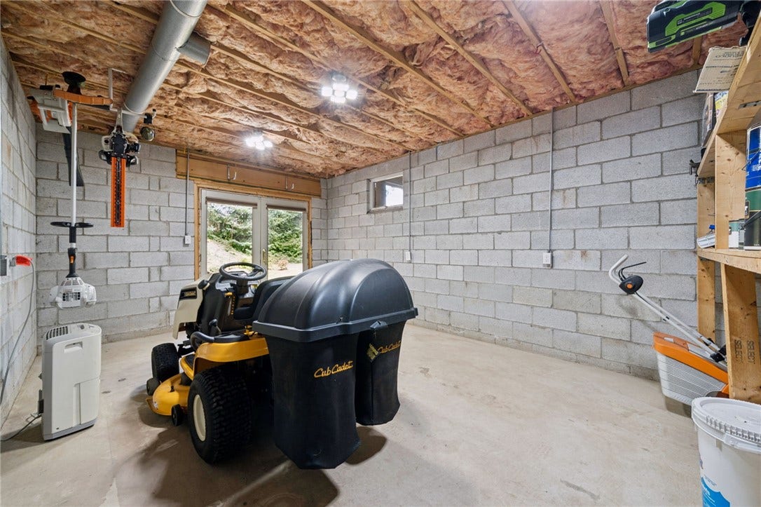 422 Primrose Drive, Greensburg, PA 15601