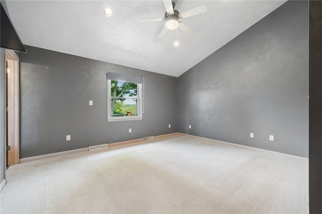 422 Primrose Drive, Greensburg, PA 15601