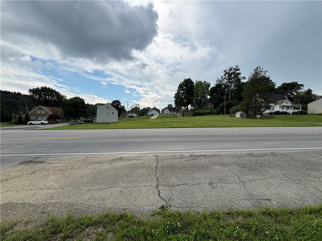 239 New Castle Rd, Butler, PA 16001