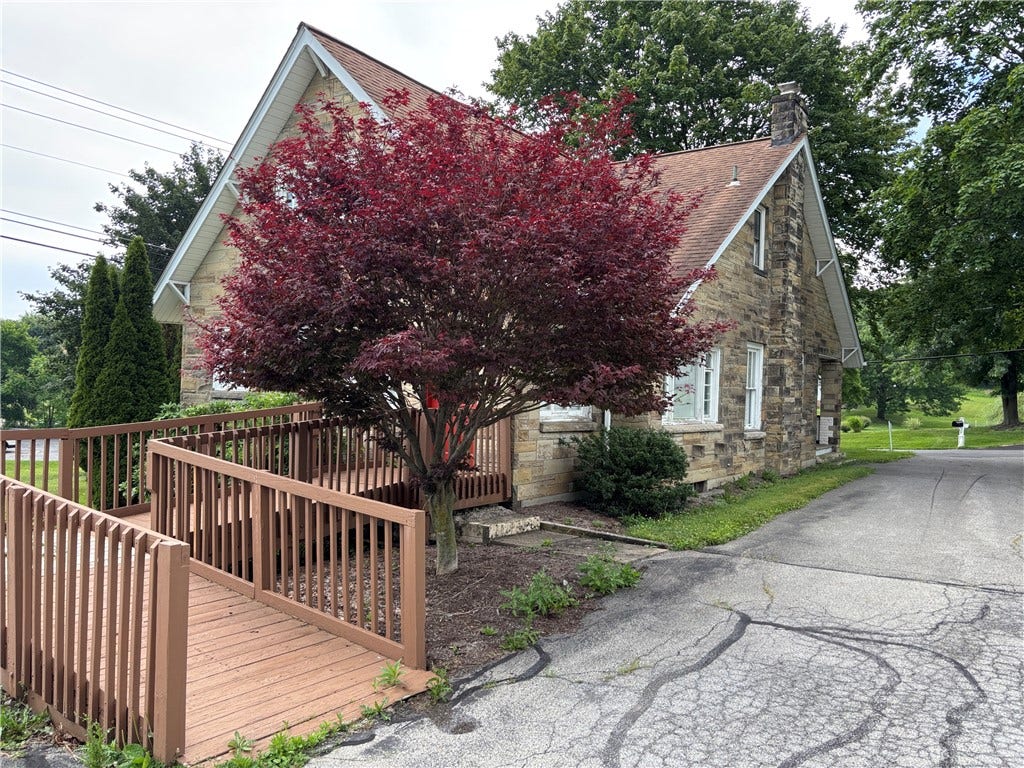 239 New Castle Rd, Butler, PA 16001