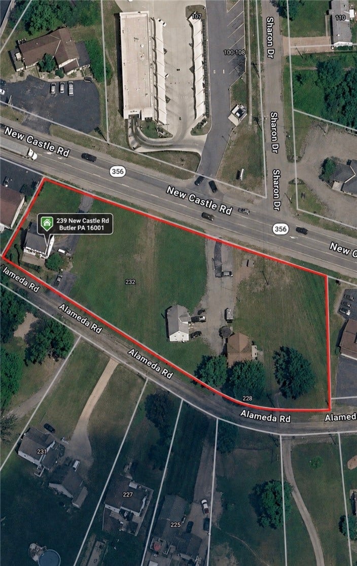 239 New Castle Rd, Butler, PA 16001