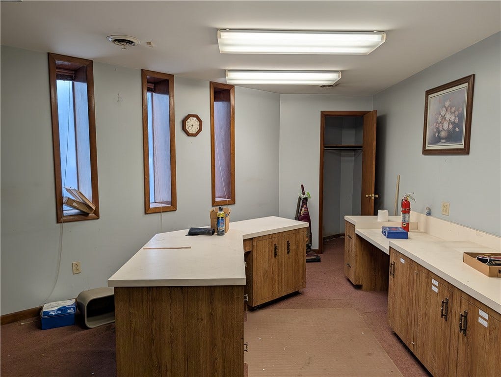 712 Magee Avenue and 8th Street, Jeannette, PA 15644