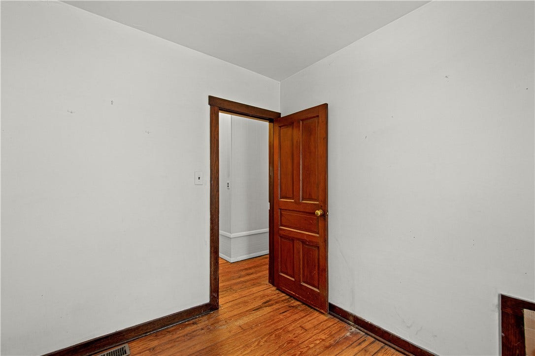 143 Bellevue St, Washington, PA 15301