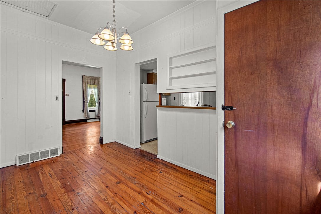 143 Bellevue St, Washington, PA 15301