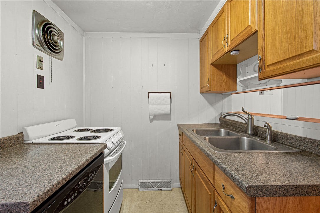 143 Bellevue St, Washington, PA 15301