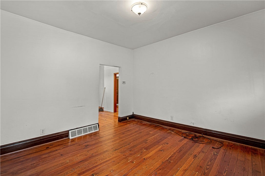 143 Bellevue St, Washington, PA 15301