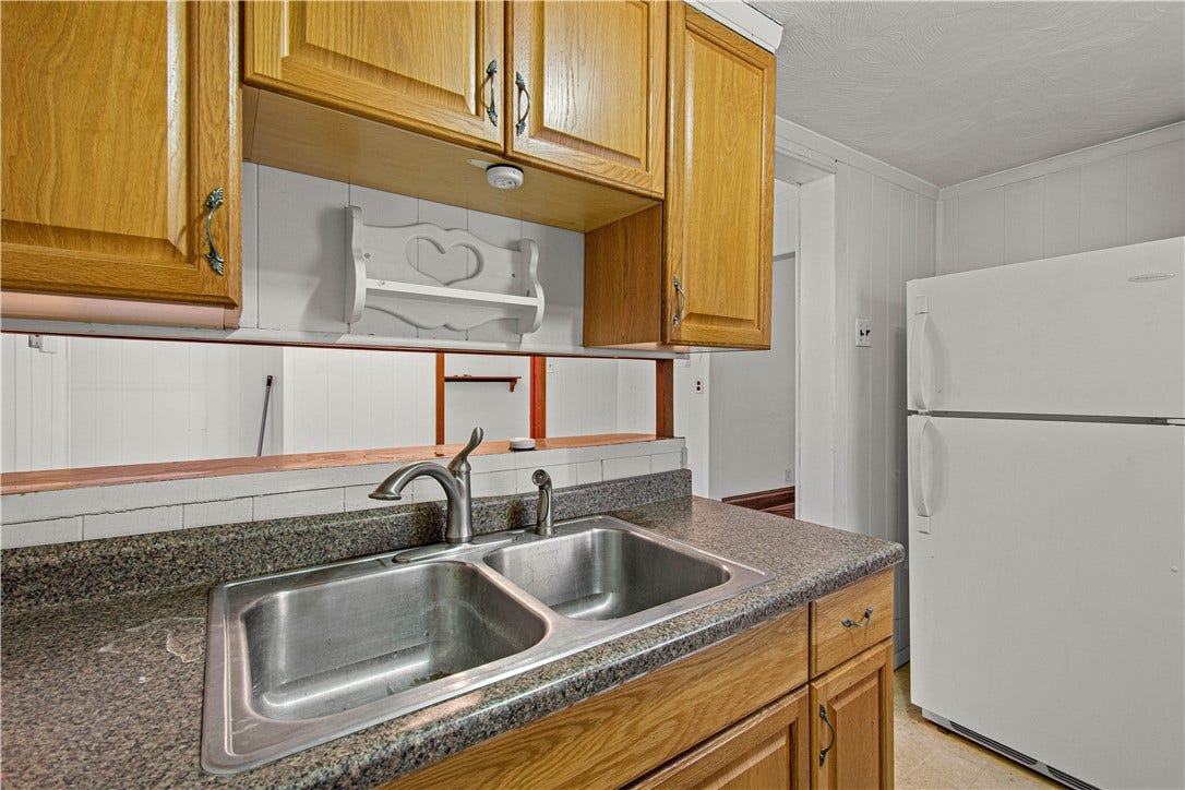 143 Bellevue St, Washington, PA 15301