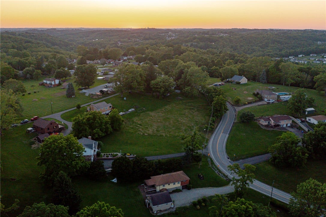 3 R Frank Wood Plan Ridge Rd, North Huntingdon, PA 15642