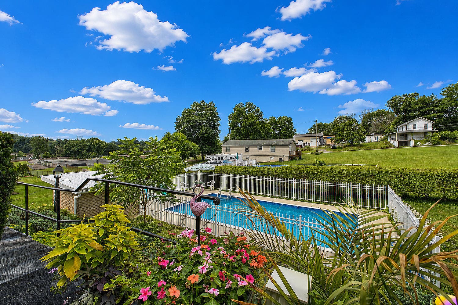 27 Dolly Avenue, Jeannette, PA 15644