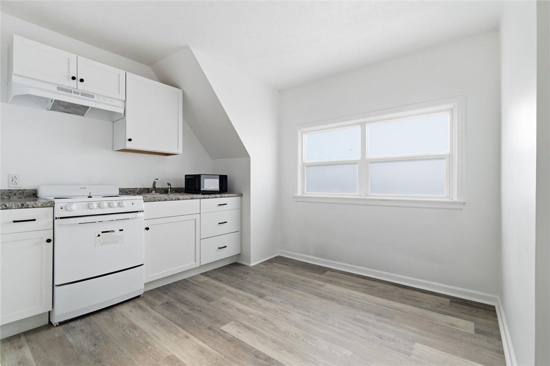 apt kitchen