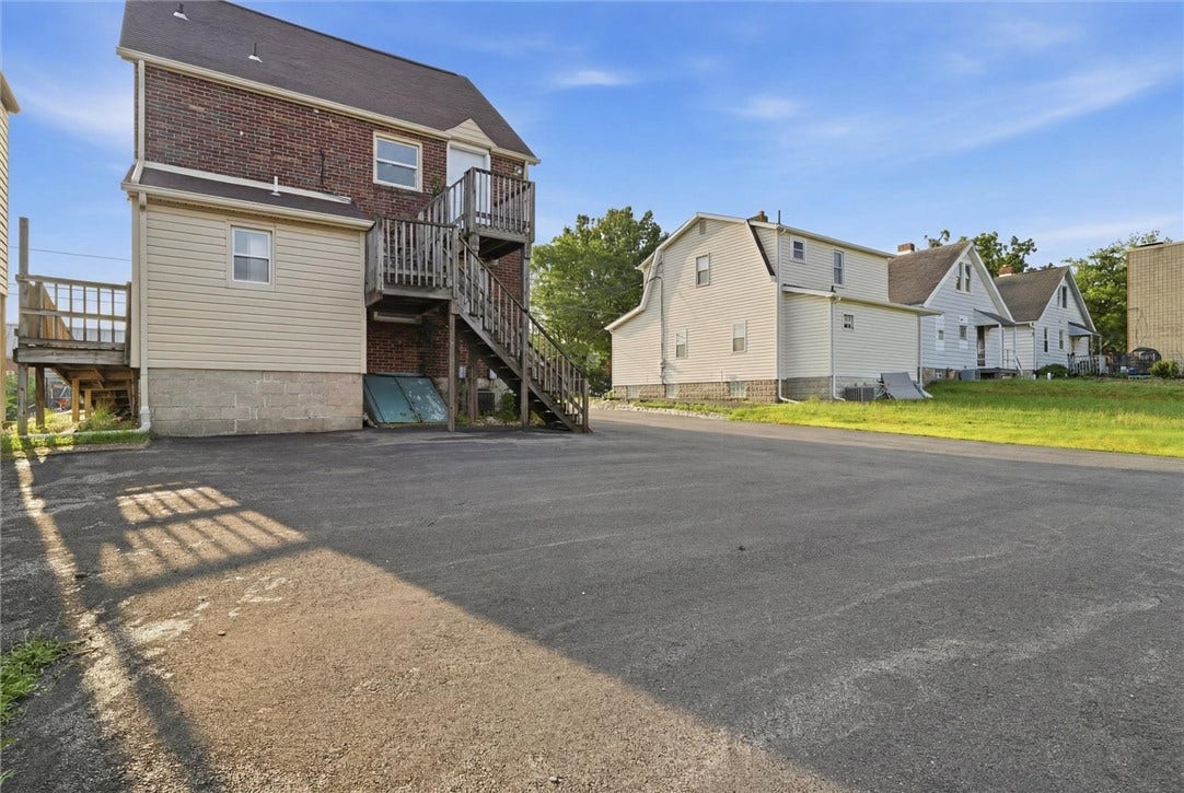 5304 Park Ave, Bethel Park, PA 15102