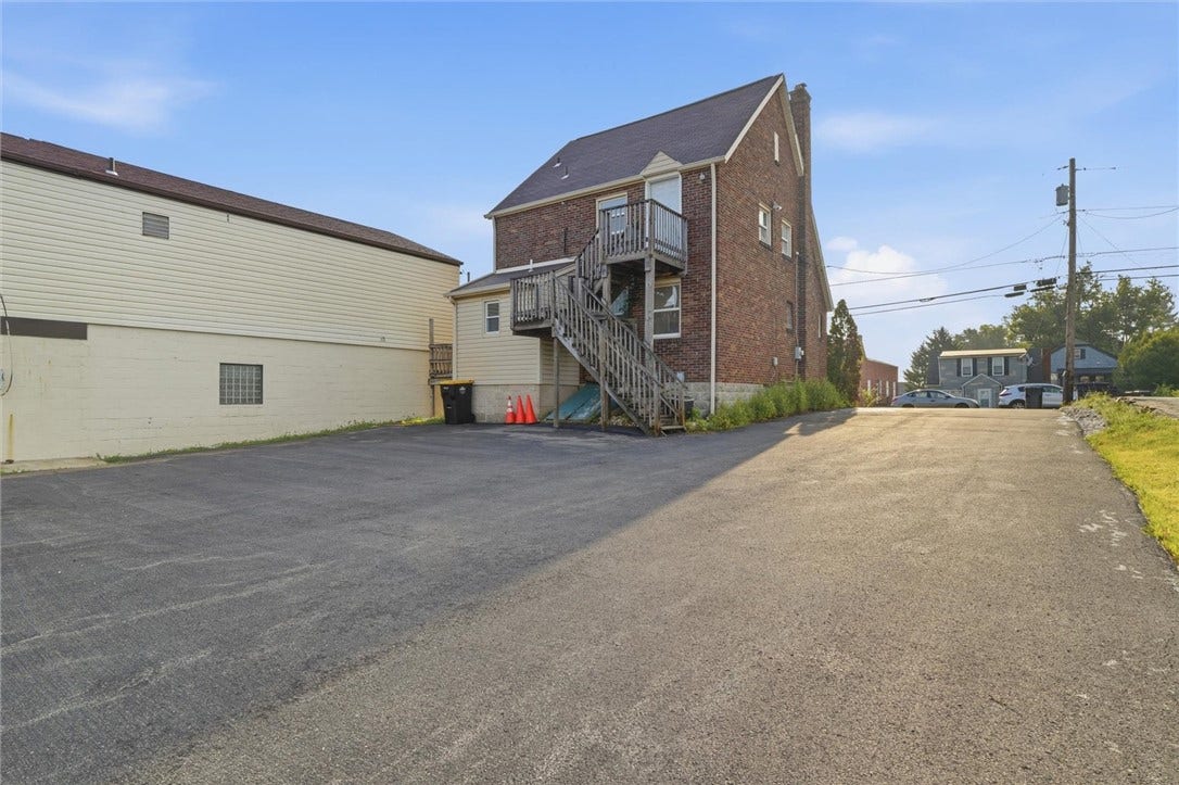 Rear w/ parking