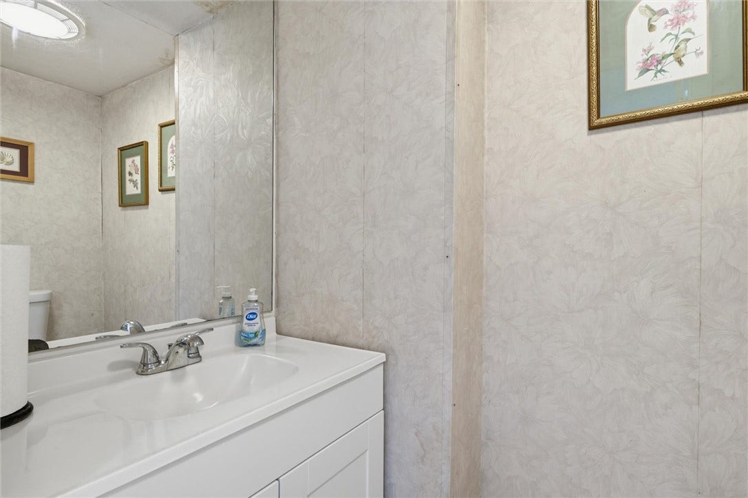 5304 Park Ave, Bethel Park, PA 15102