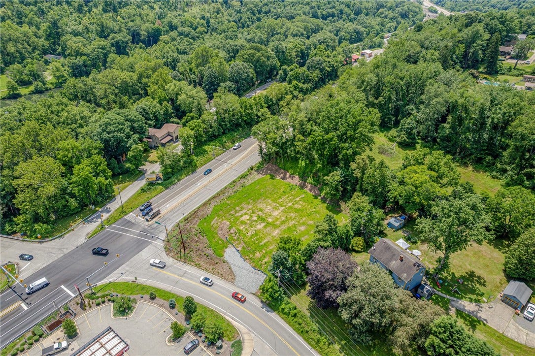 119 Willow Crossing Road, Greensburg, PA 15601