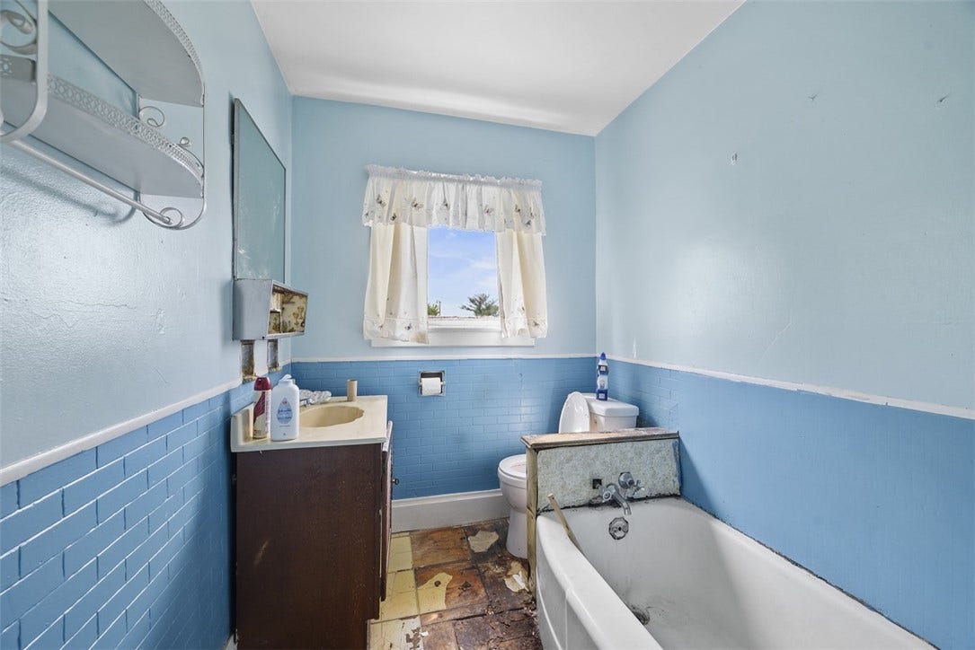 11839 Crockett St, North Huntingdon, PA 15647