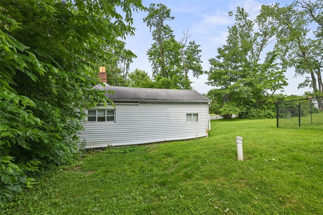 11839 Crockett St, North Huntingdon, PA 15647